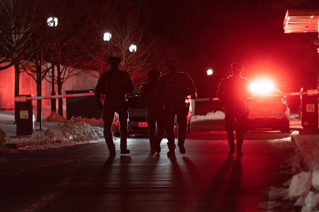Polizisten am Tatort einer Schießerei in Vaughan, Ontario