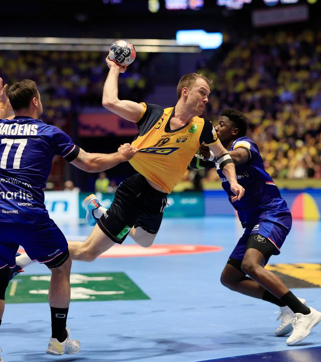 Schweden und die Niederlande kämpfen. 