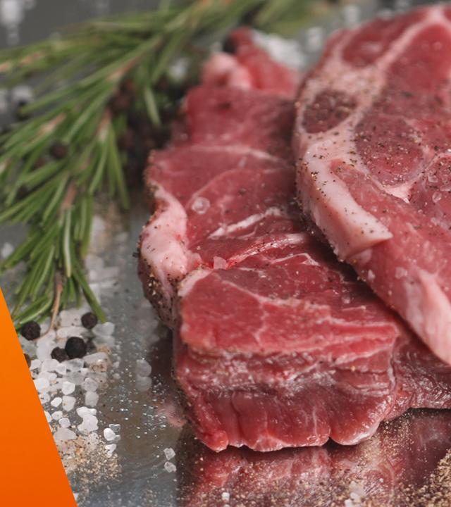 Schweinenackensteaks mit Rosmarin