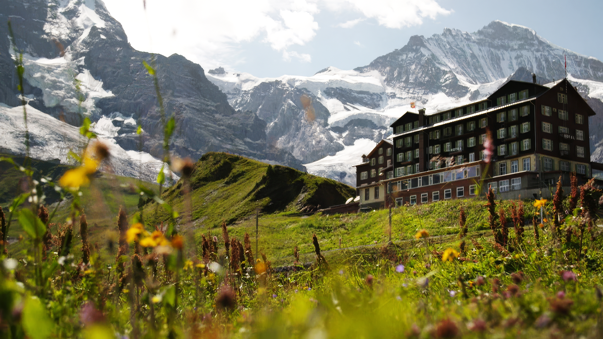 Standbild: Schweizer Hotelgeschichten 3/4