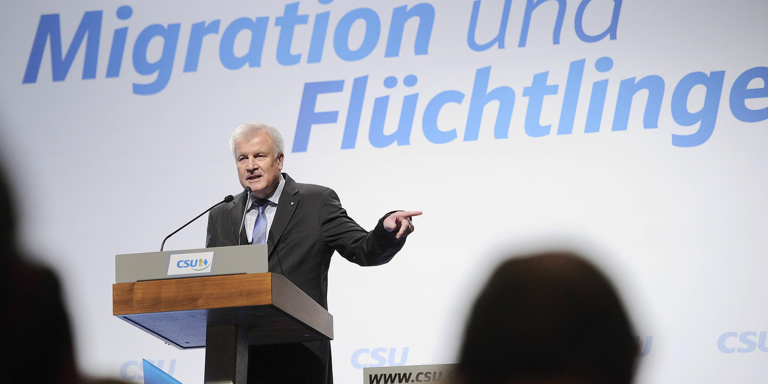 Horst Seehofer fordert Obergrenze für Flüchtlinge