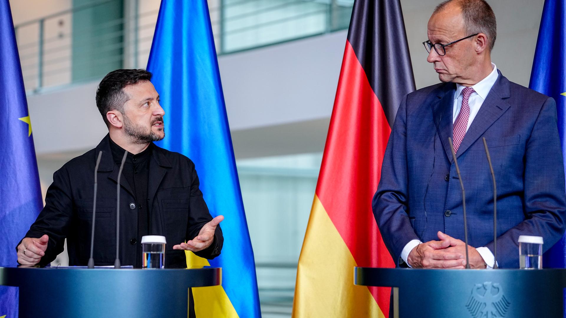 Ukrainischer Präsident Selenskyj in Berlin - Pressemitteilung mit Friedrich Merz