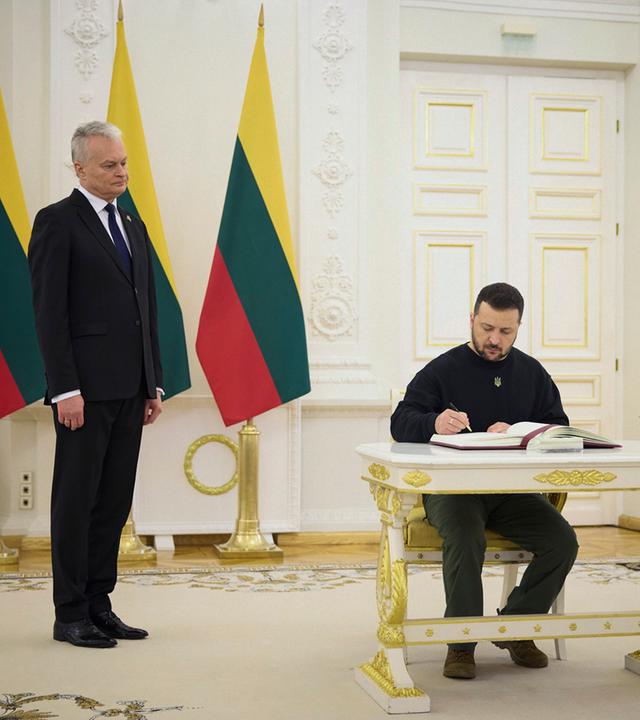 Selenskyj zu Besuch in den baltischen Staaten