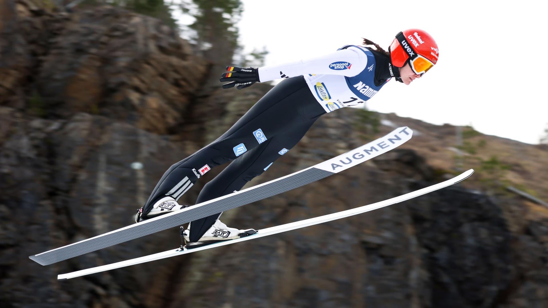 Selina Freitag beim Qualifikationslauf der Frauen am 22.03.2026 in Vikersund, Norwegen.