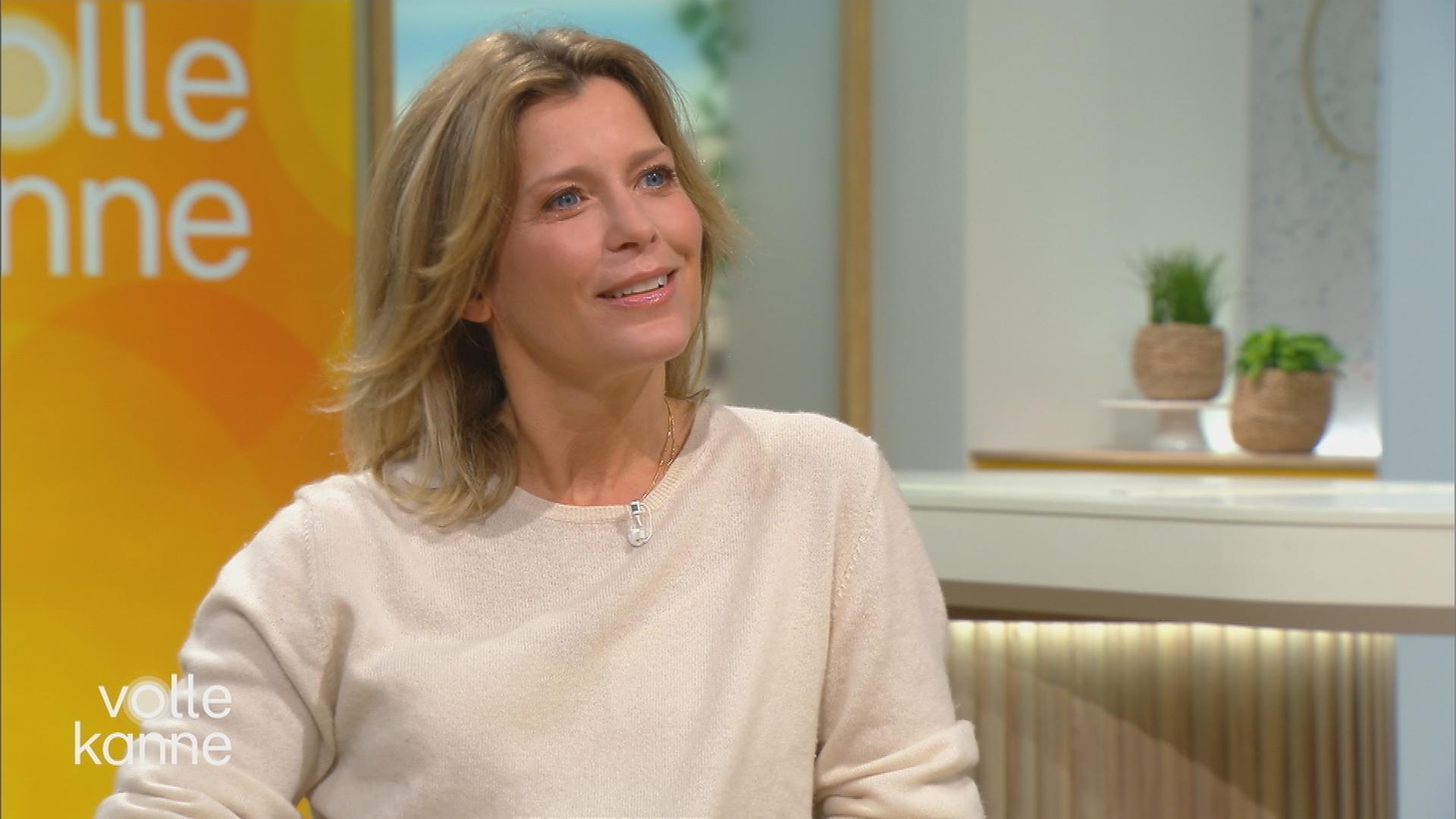 Valerie Niehaus am Volle Kanne Frühstückstisch