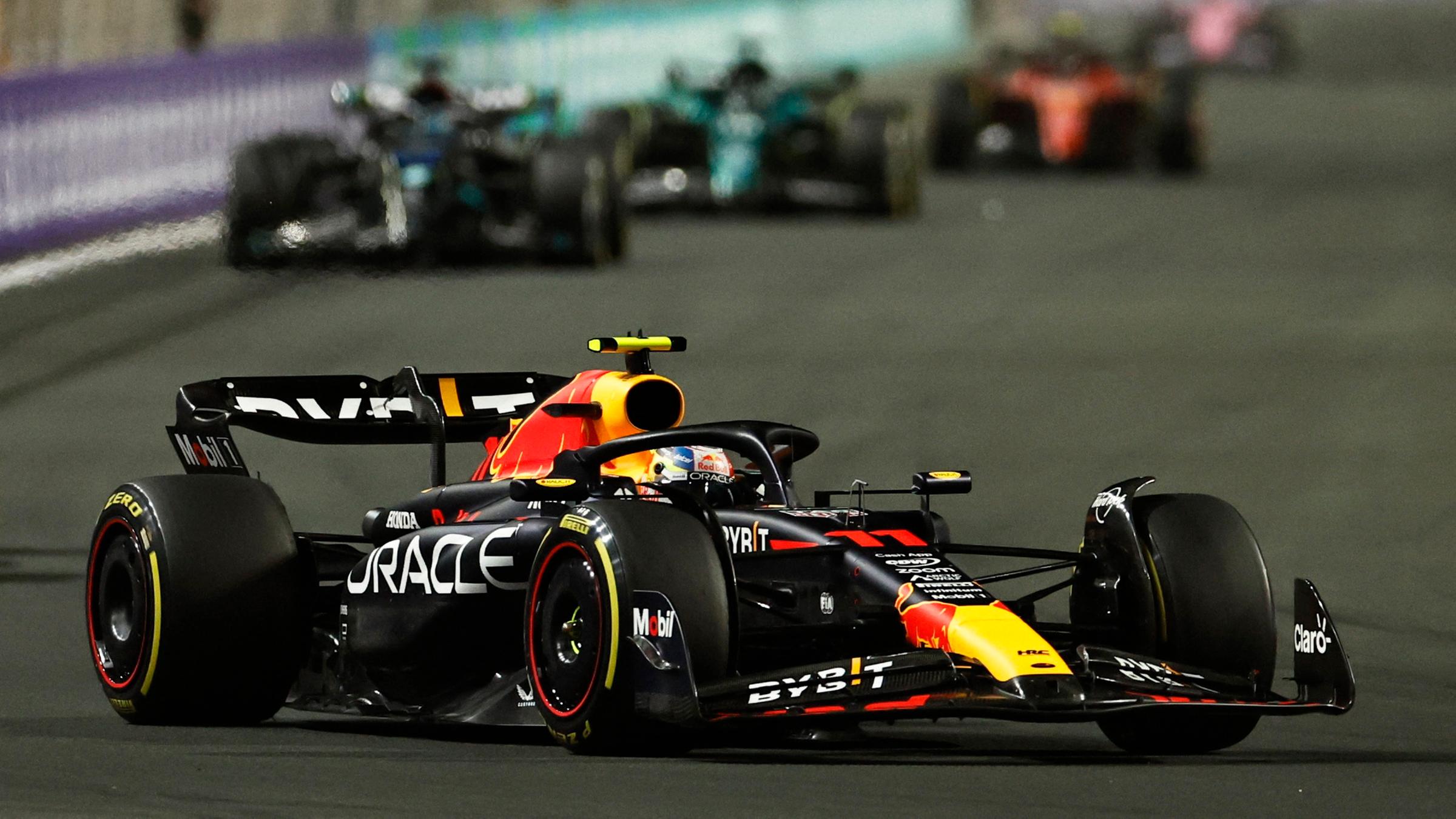 Formel 1 F1 - Grand Prix von Saudi-Arabien - Jeddah Corniche Circuit, Jeddah, Saudi-Arabien - 19.03.2023 Sergio Perez von Red Bull in Aktion während des Rennens