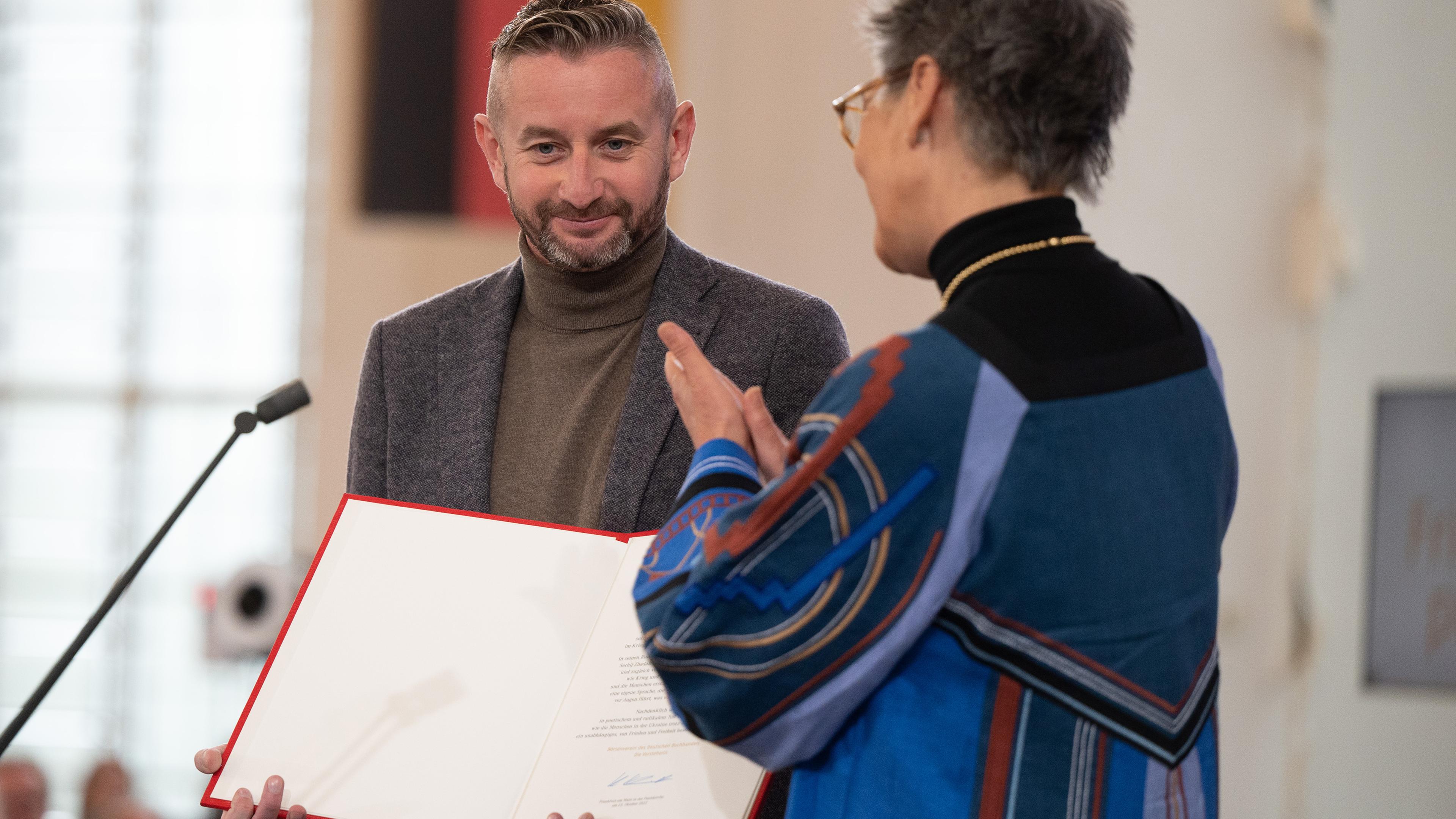 Serhij Zhadan erhält den Friedenspreis auf der Frankfurter Buchmesse 2022
