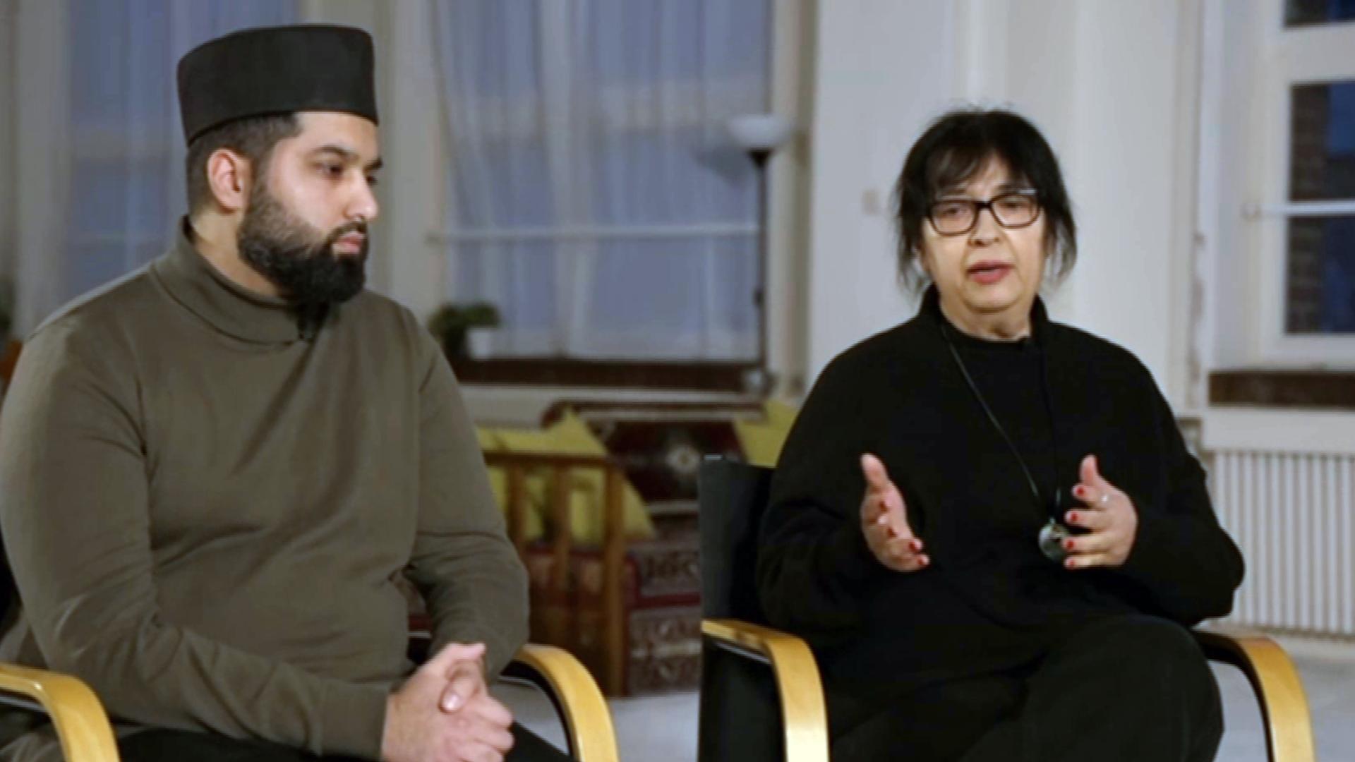 Seyran Ates (Ibn-Rhushd-Moschee) und Scharjil Khalid (Ahmadiyya)