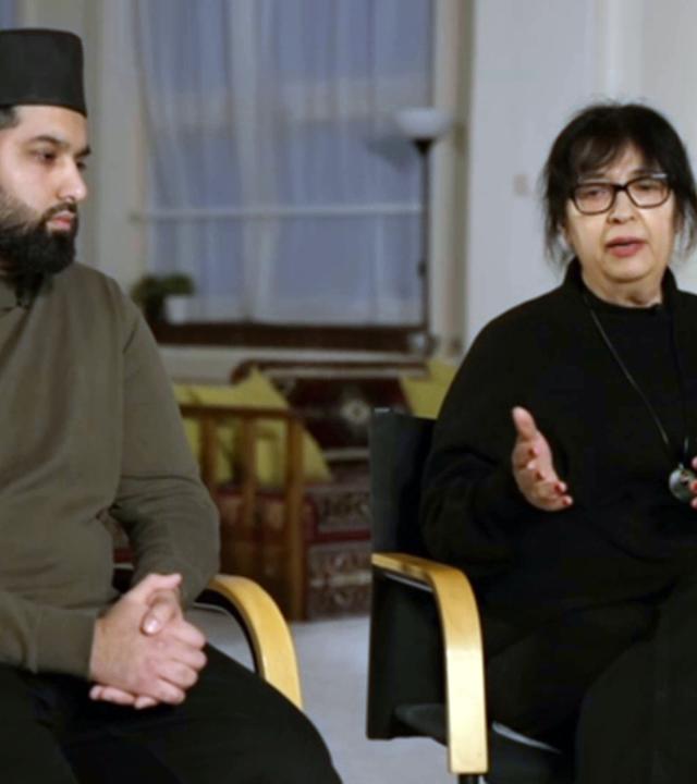 Seyran Ates (Ibn-Rhushd-Moschee) und Scharjil Khalid (Ahmadiyya)