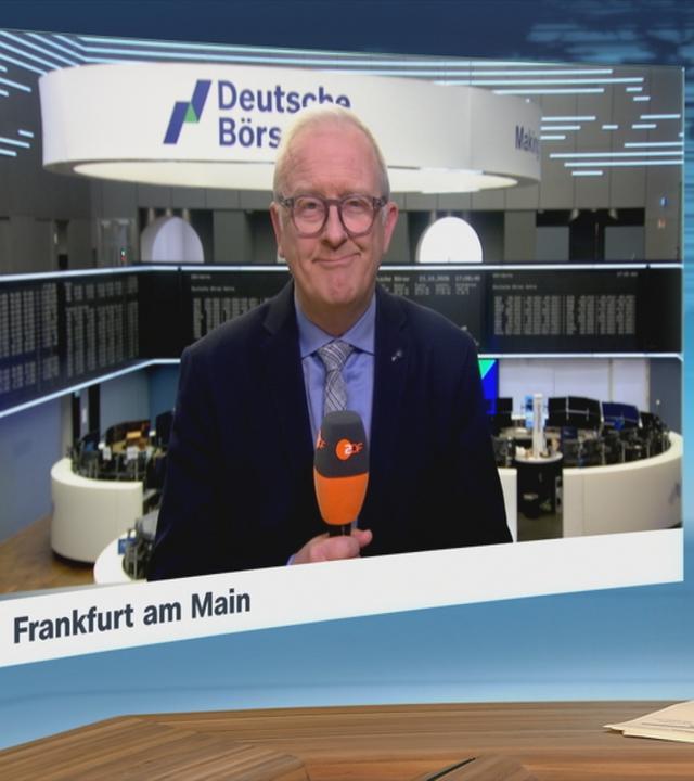 Während sich der Tarifkonflikt zwischen VW und der IG Metall zuspitzt, ruft Verdi zu bundesweiten Warnstreiks bei privaten Banken auf.