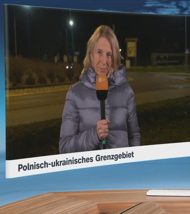 Katrin Eigendorf berichtet ins ZDF-Studio.