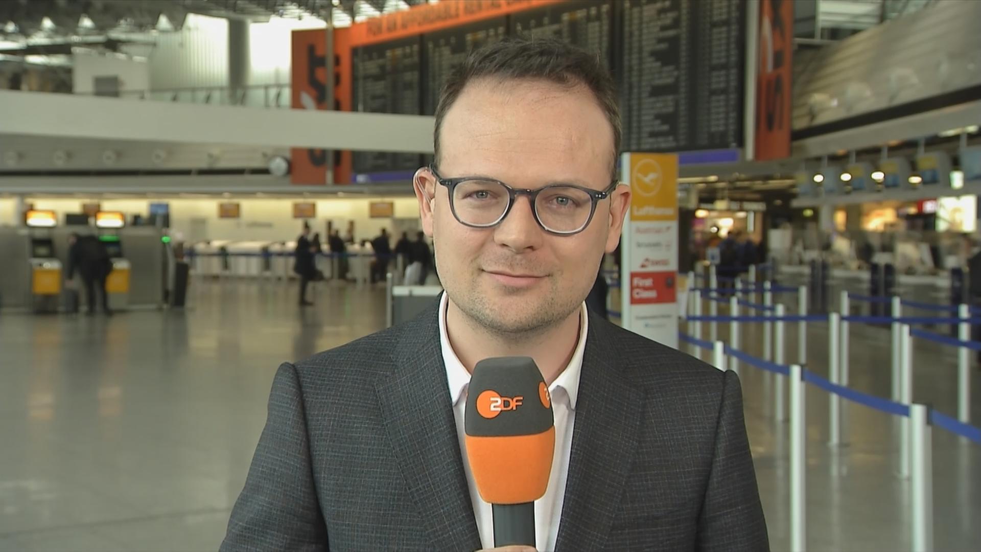 Markus Wolsiffer berichtet vom Frankfurter Flughafen.