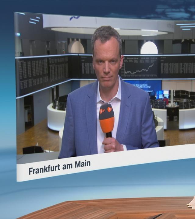 ZDF-Börsenexperte Florian Neuann bei einem Schaltgespräch.