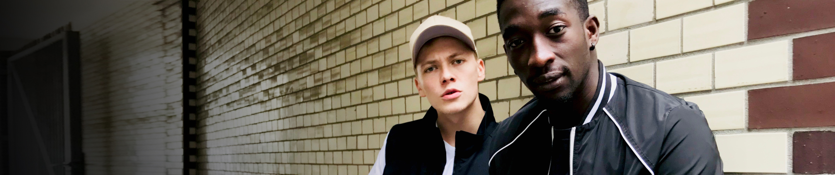 "Toubab": Dennis (Julius Nitschkoff, l.) und Babtou (Farba Dieng, r.) sind beste Freunde.