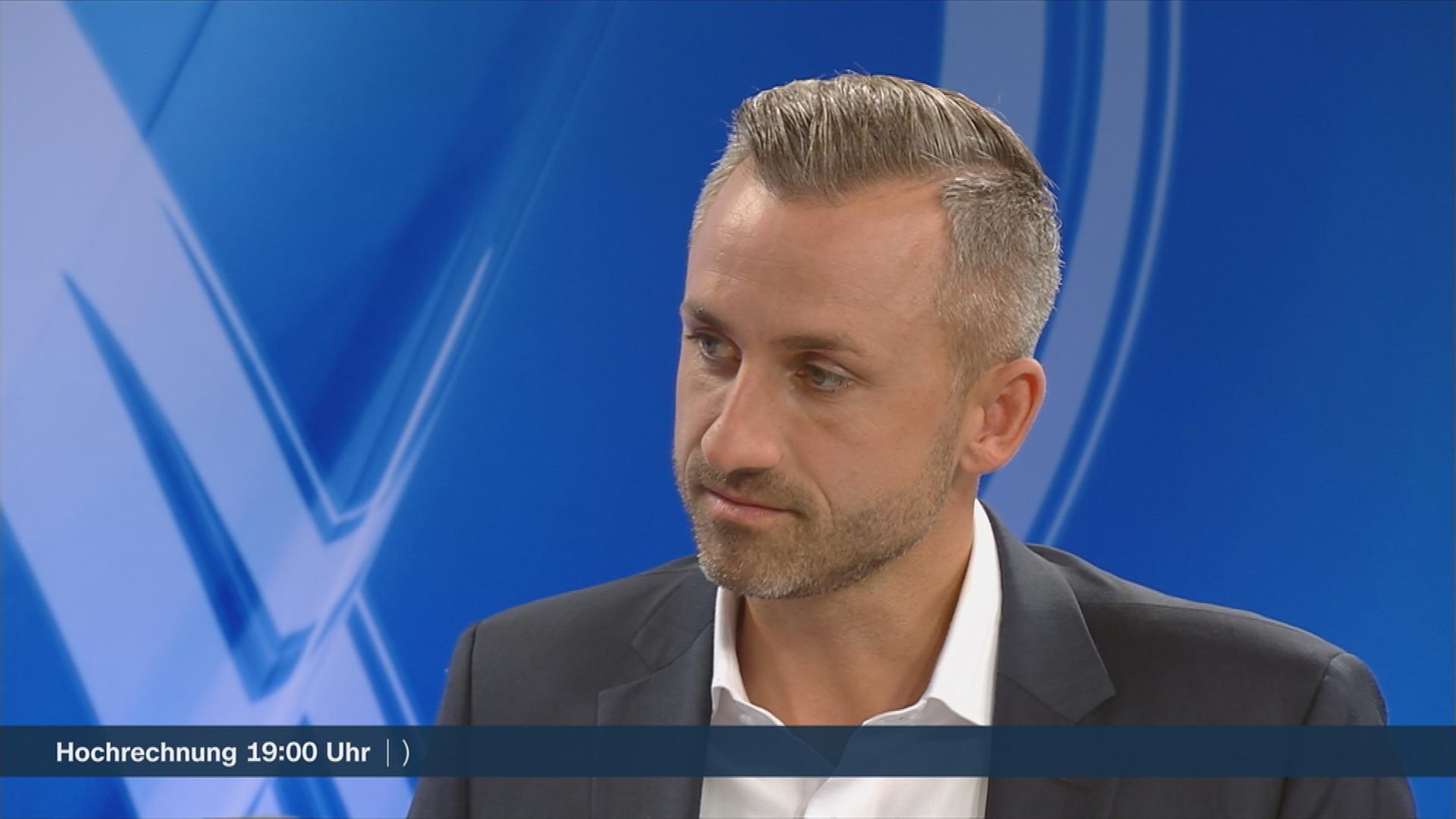 AfD-Spitzenkandidat Ulrich Siegmund mit einer Reaktion zur Landtagswahl in Sachsen-Anhalt.