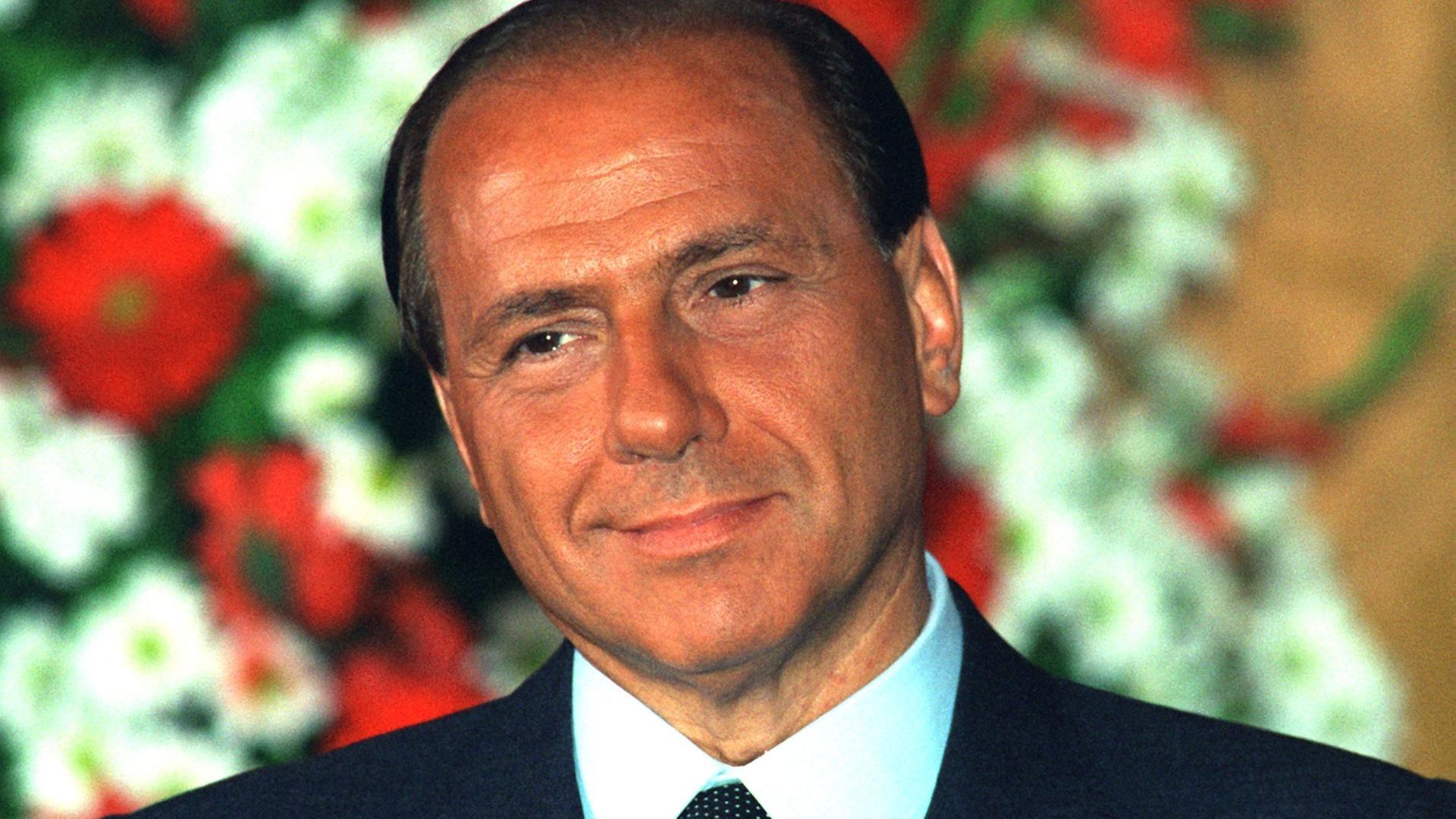 Der damalige italienische Ministerpräsident Silvio Berlusconi, aufgenommen während eines Deutschland-Besuchs am 16. Juni 1994 in Bonn.