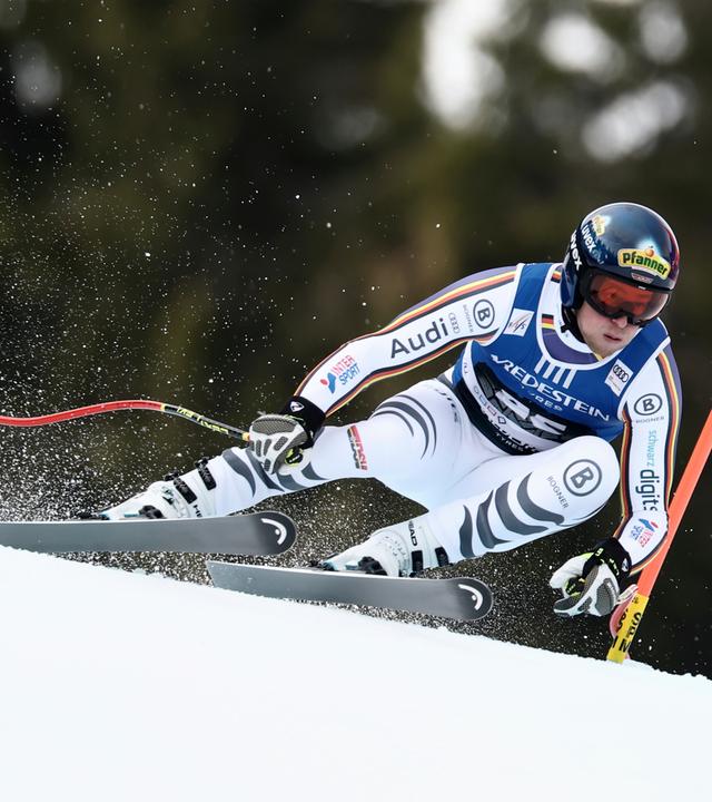 Simon Jocher rast während des Super-G-Rennens der Herren in Kvitfjell, Norwegen, am 22. März 2026, die Piste hinunter. 
