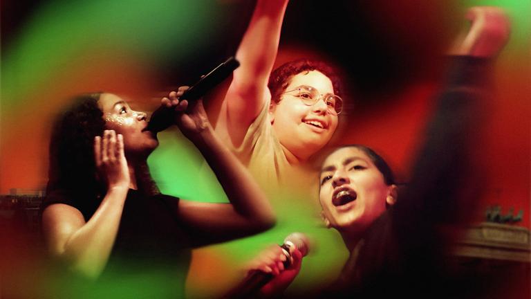 "Sisterqueens": Montage: Fotos von Rachel, Jamila und Faseeha sind in Rot- und Grüntönen nebeneinander gelegt.