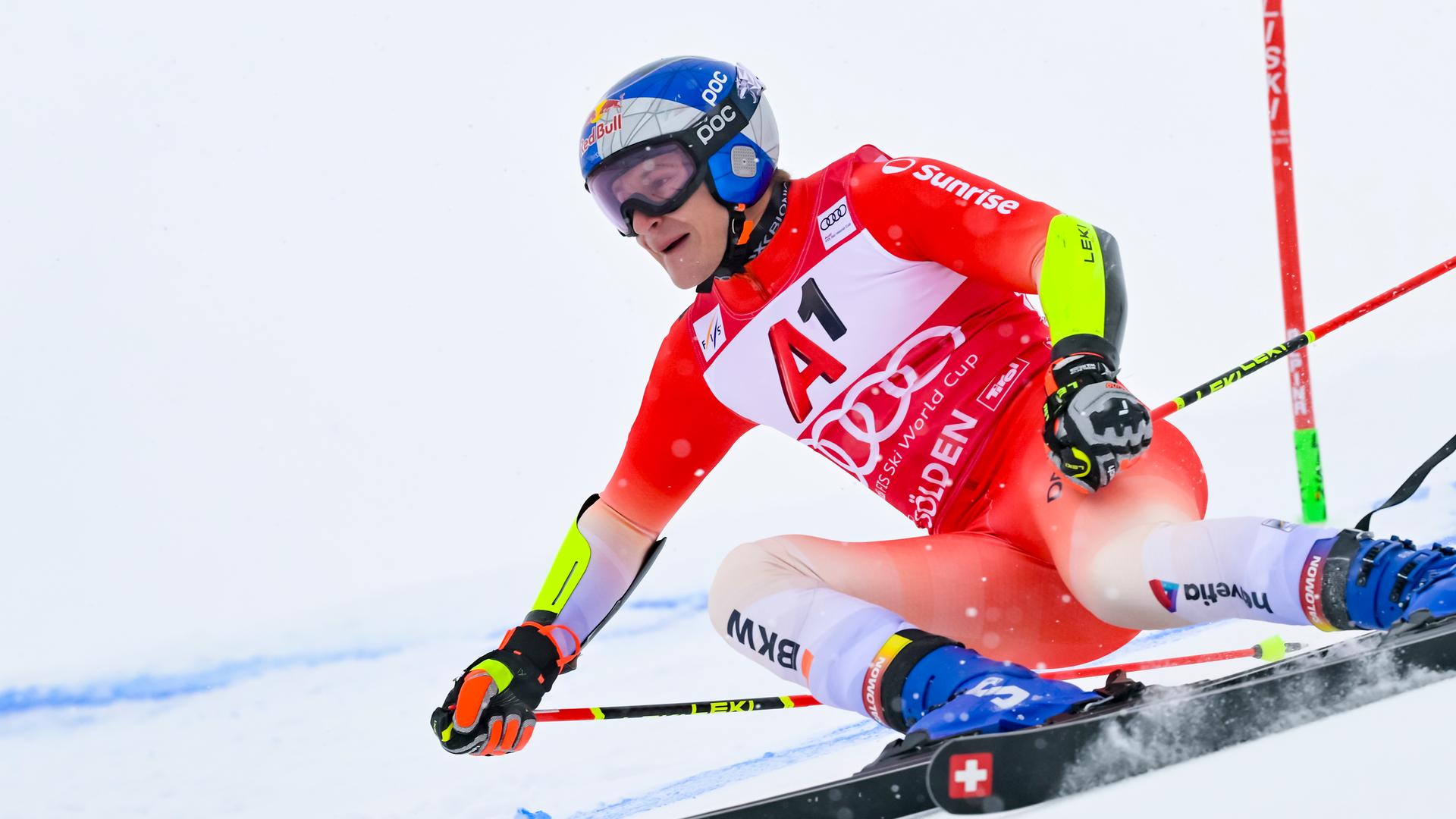 Marco Odermatt aus der Schweiz in Aktion.