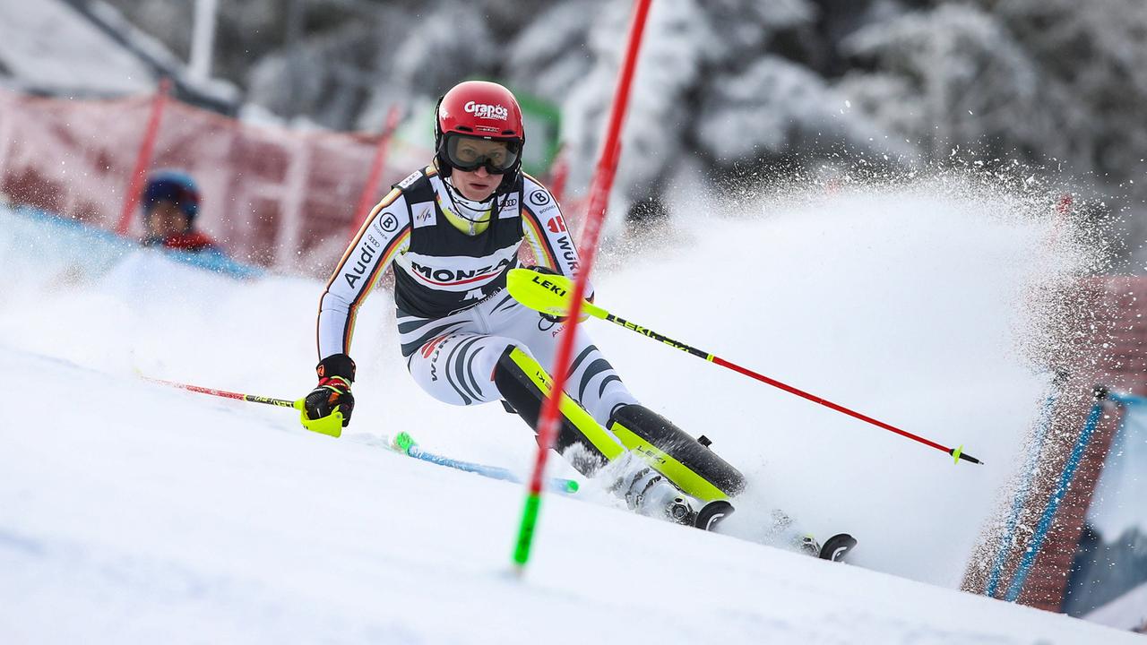 Slalom Das Sieg Duell Zwischen D rr Und Shiffrin Highlights 
