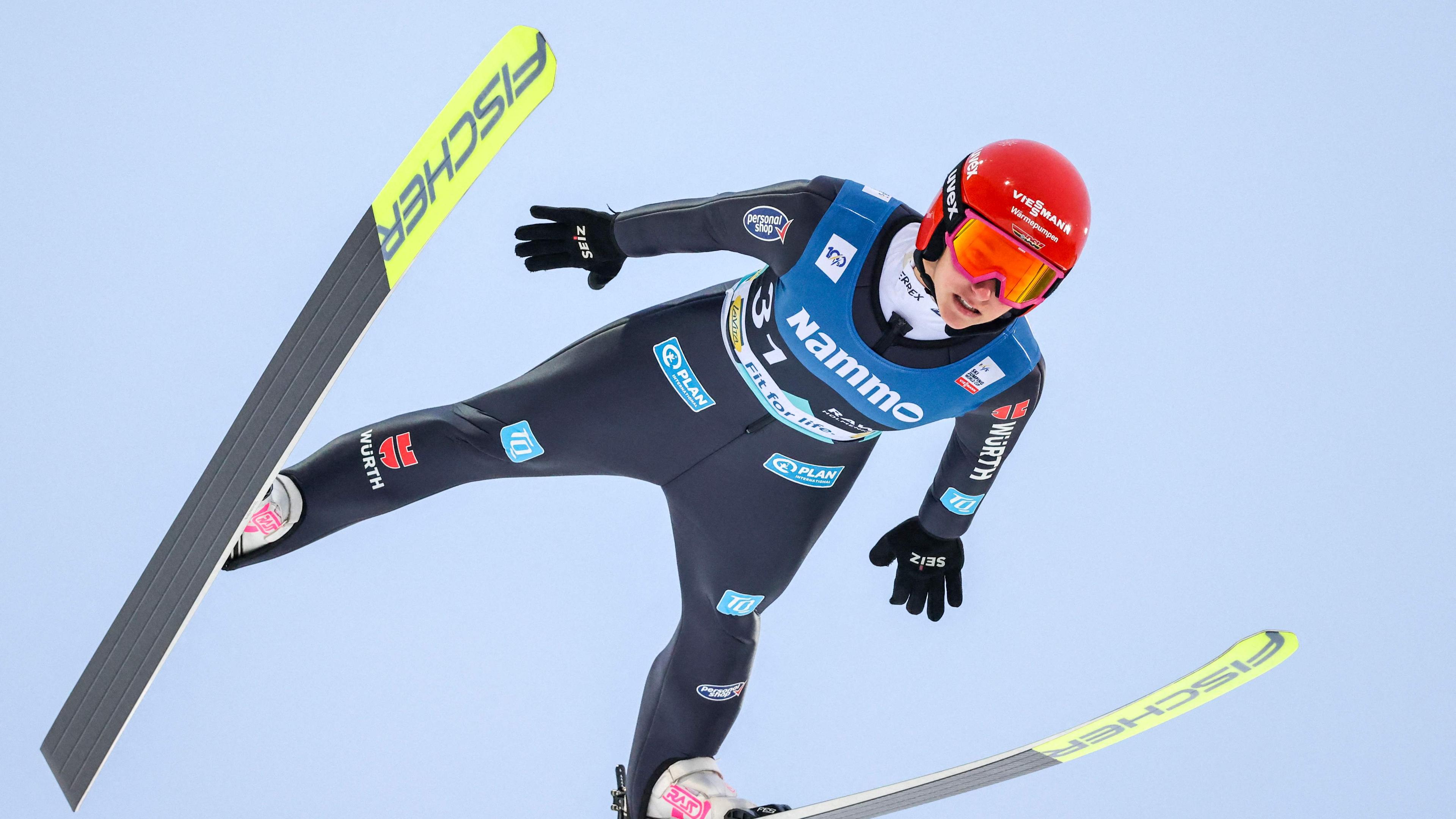 Skispringerin Katharina Schmid ist bei der Raw-Air-Tour gut dabei