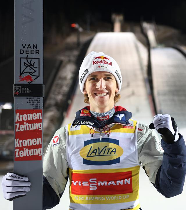 Der österreichische Skispringer Daniel Tschofenig gewinnt das Springen in Lillehammer
