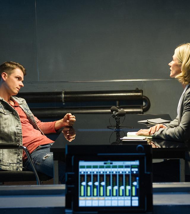 Marko Kramer (Marvin Linke), Martina Seiffert (Astrid M. Fünderich) und Selma Kirsch (Yve Burbach)