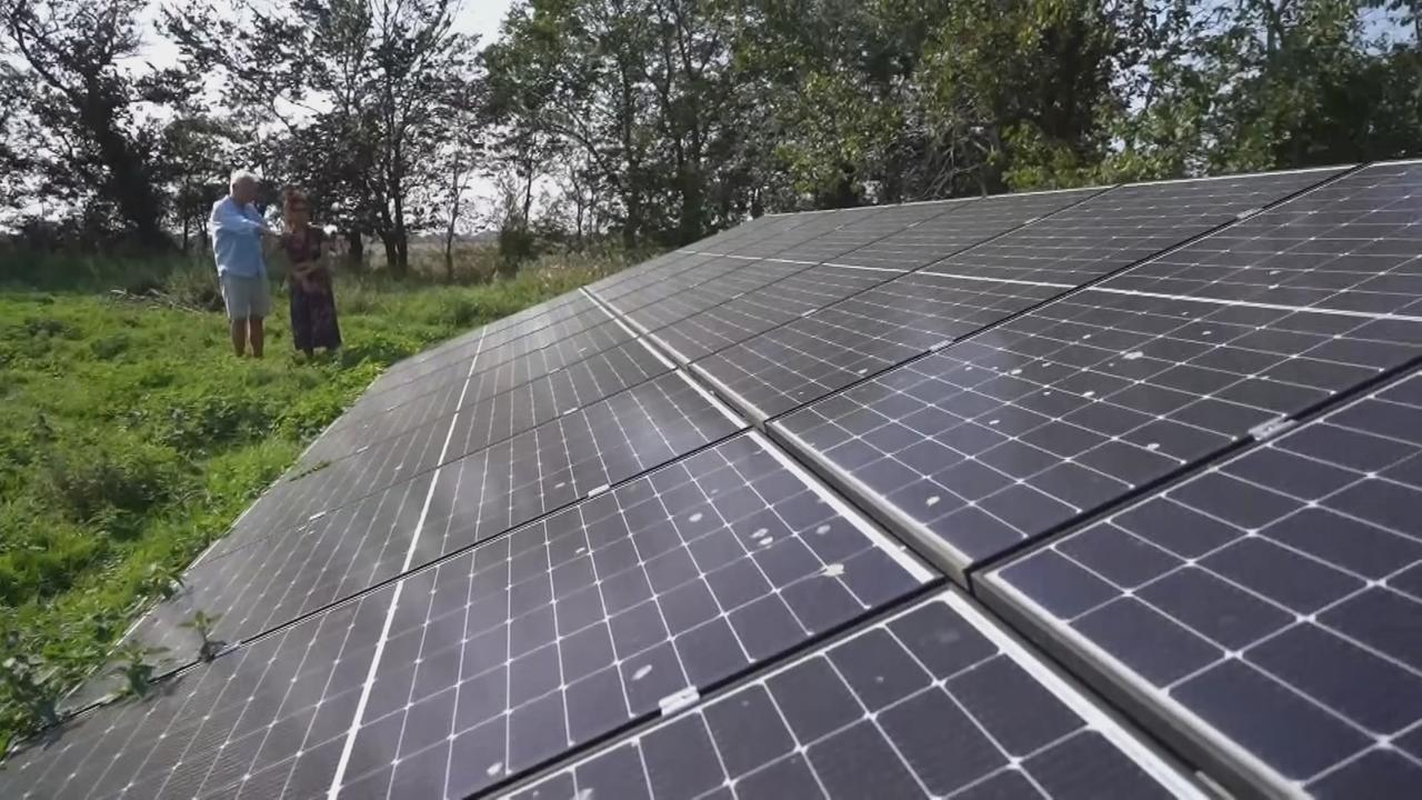 Ärger mit Bauamt: Ehepaar baut Solaranlage - Amt fordert Abriss