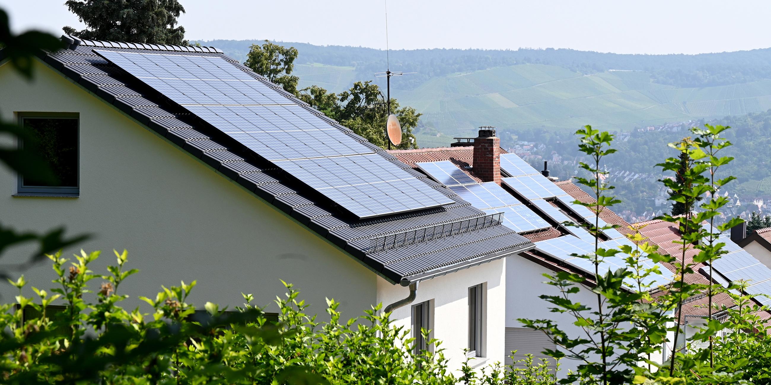 Solaranlagen auf den Dächern von Einfamilienhäusern in Baden-Württemberg