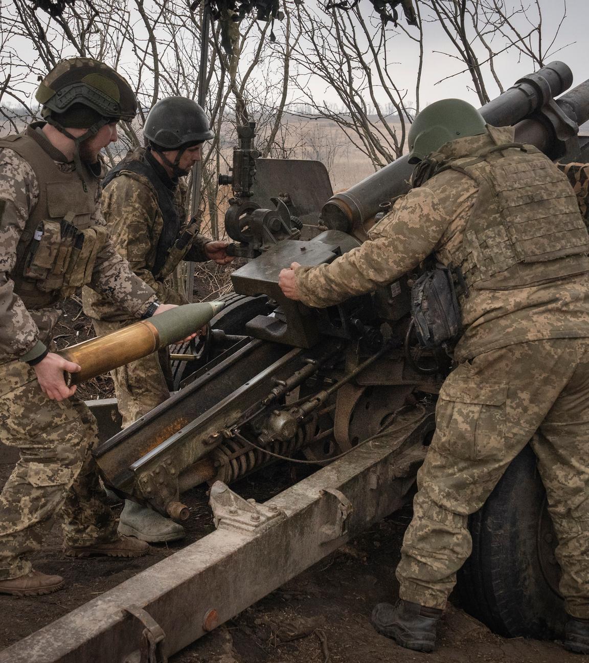  Ukrainische Soldaten an der Frontlinie