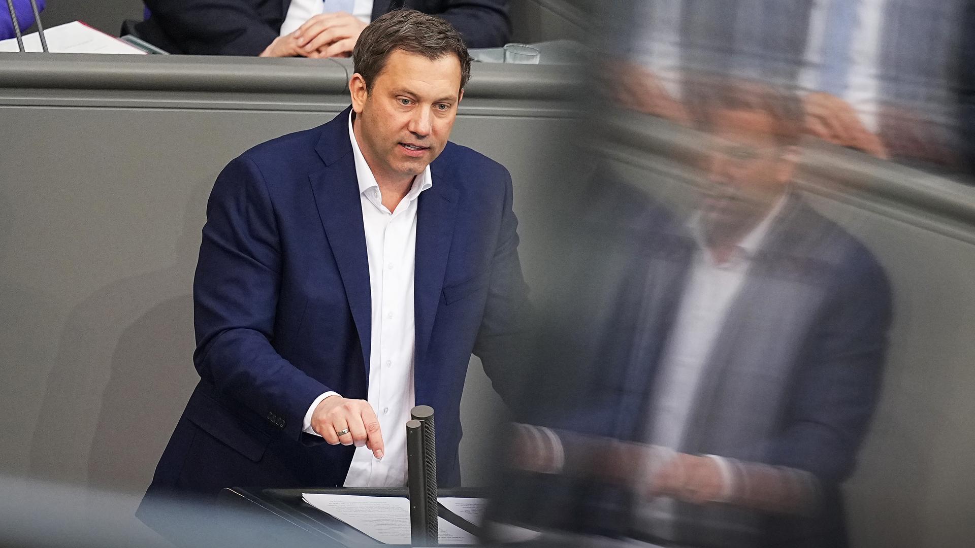Lars Klingbeil, aufgenommen am 18.03.2025 im Bundestag in Berlin