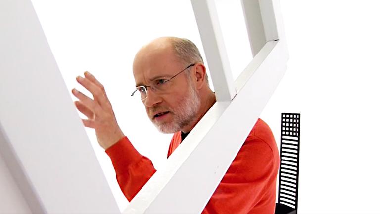 Professor Harald Lesch im Studio von Frag den Lesch