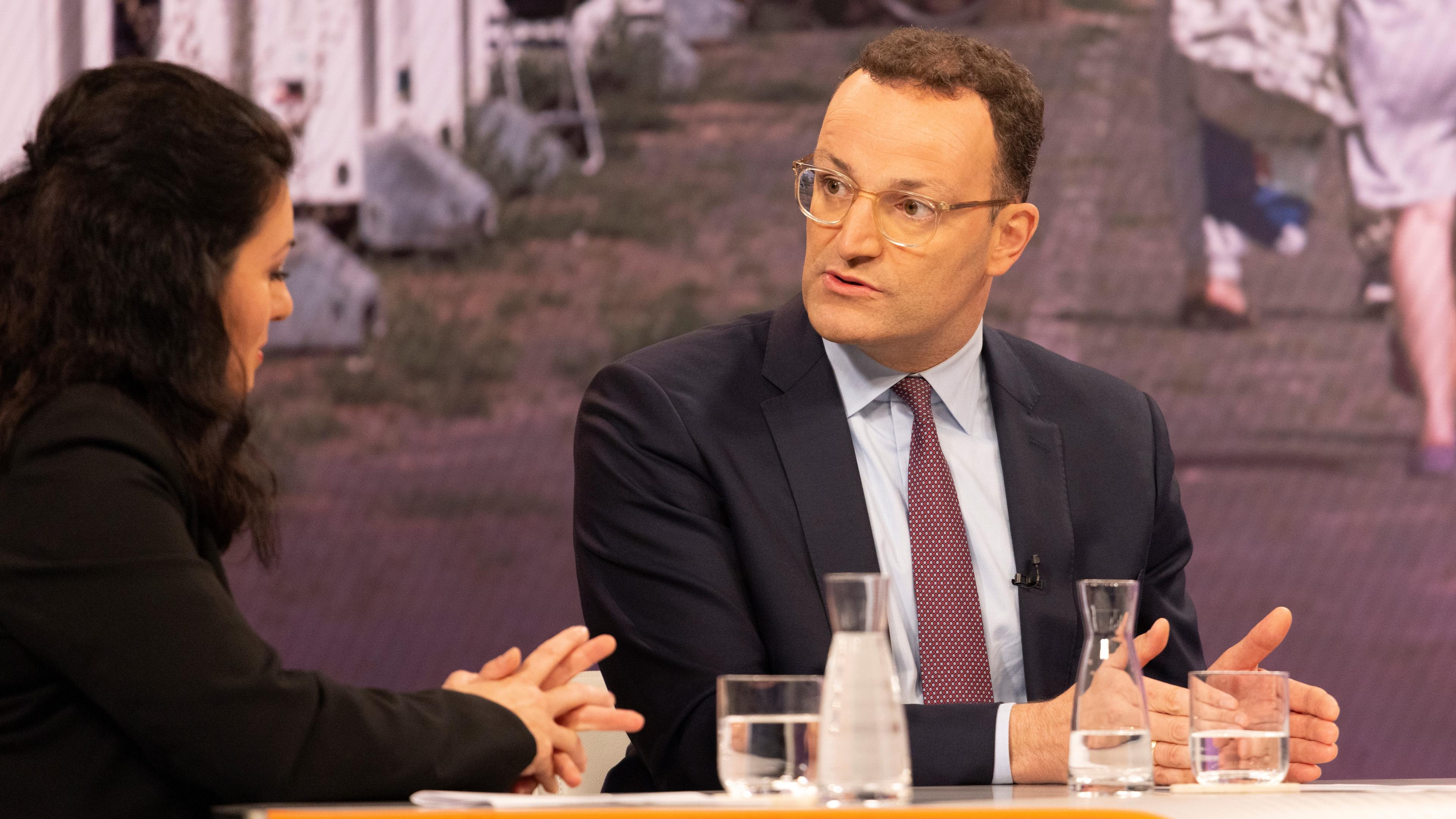 CDU-Politiker Jens Spahn zu Gast in der Sendung von Maybrit Illner.