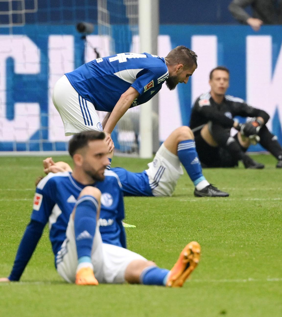 Schalkes Spieler nach dem Abpfiff