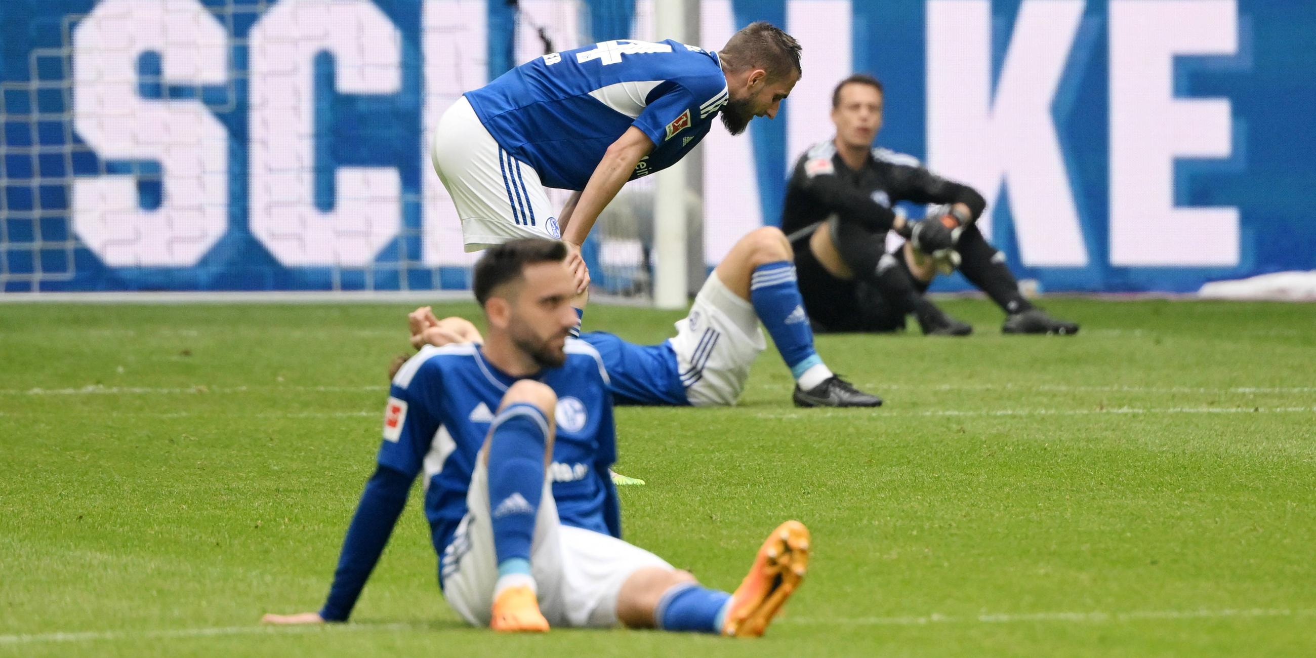 Schalkes Spieler nach dem Abpfiff