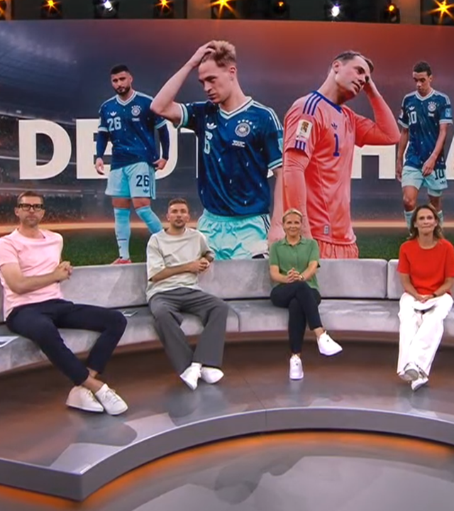 Katrin Müller-Hohenstein, Friederike Kromp, Christoph Kramer und Per Mertesacker am 26.06.26