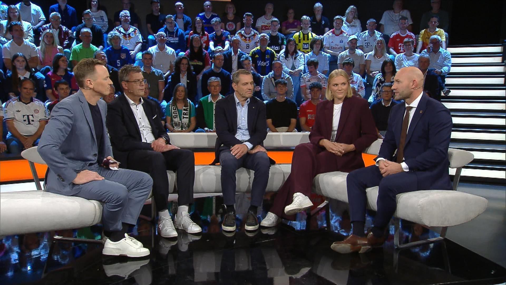 v.L. DOSB-Prasident Thomas Weikert, IOC - MitgliedMichael Mronz, Prasidentin AThleten Deutschland Pia Greiten und Staatsminister für Sport Ronald Rauhe. 