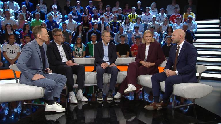 v.L. DOSB-Prasident Thomas Weikert, IOC - MitgliedMichael Mronz, Prasidentin AThleten Deutschland Pia Greiten und Staatsminister für Sport Ronald Rauhe. 