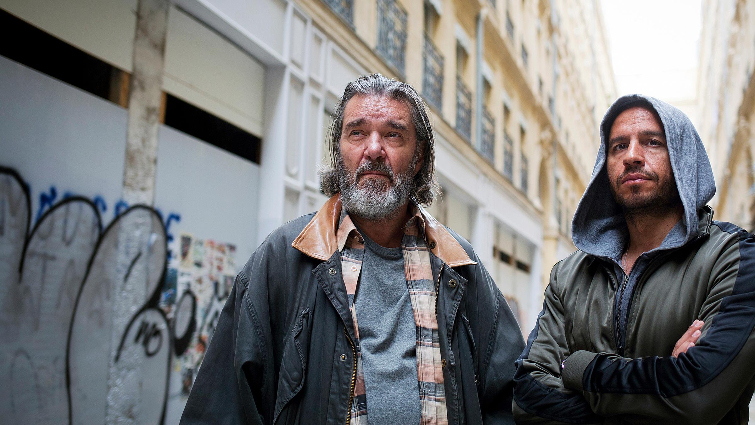 Tom Stilton (Kjell Bergqvist) und sein Freund Abbas (Dar Salim) 