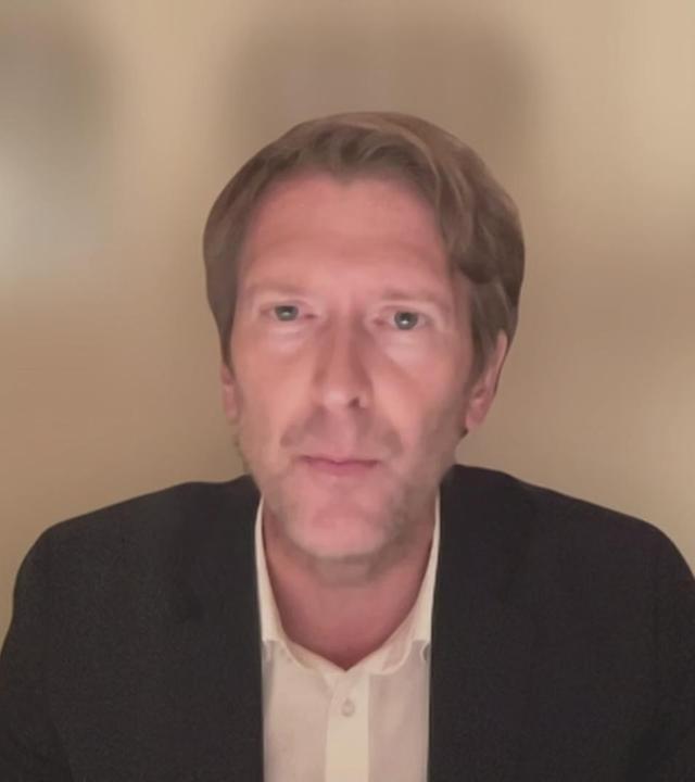 Zu sehen ist Ökonom Henning Vöpel. 