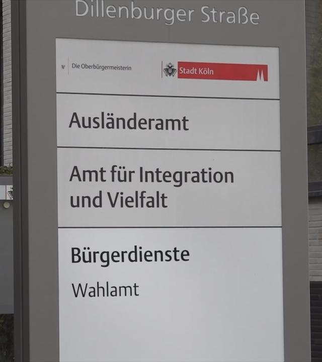 Schild des Ausländeramts der Stadt Köln
