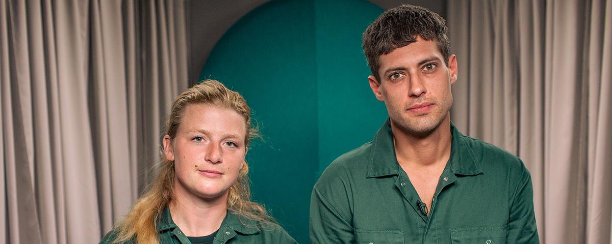 Josephine Moog, Dorfbewohnerin und Landwirtin und Dennis Drömer, Berliner und Model. 