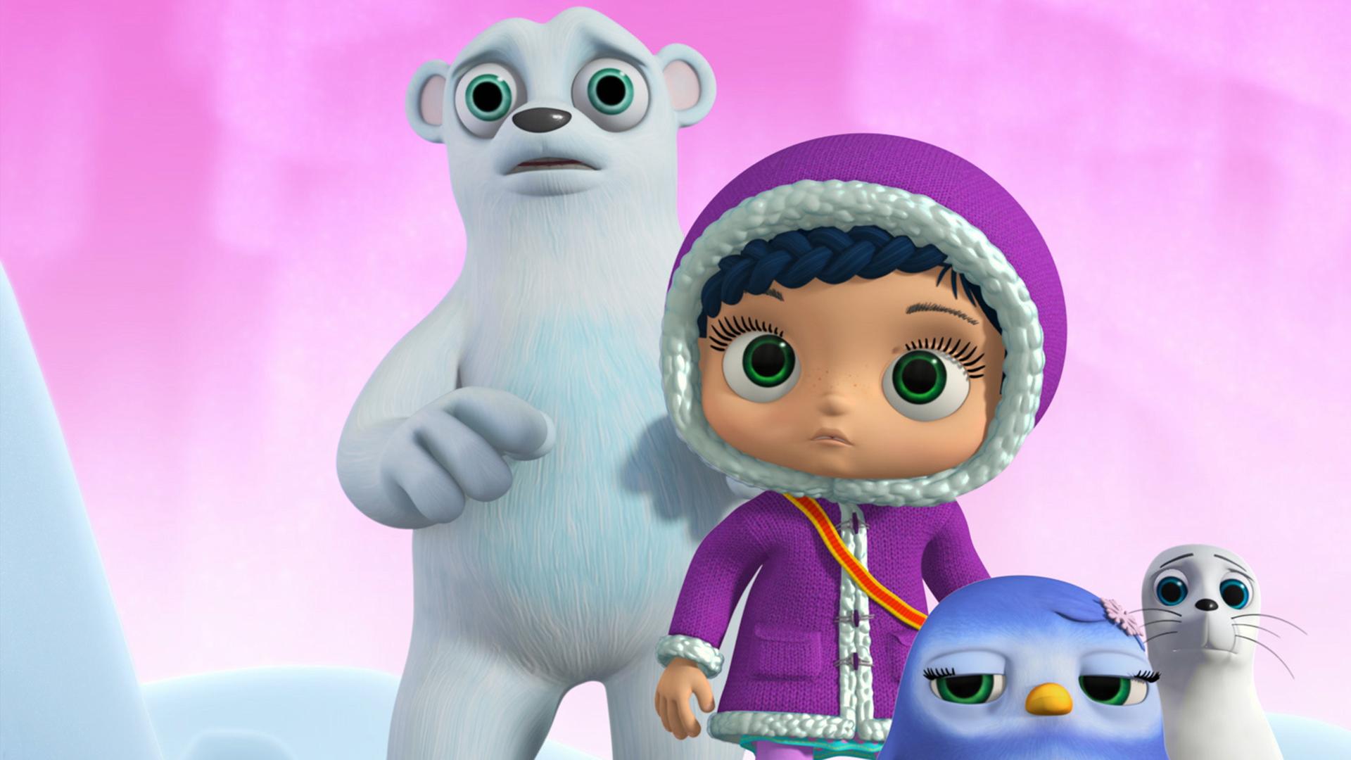 Erschrocken und eng aneinander gekuschelt schauen Eisbär Bert, Wissper, Pinguin-Mädchen Peggy und Robbe Sam in eine Höhle. 