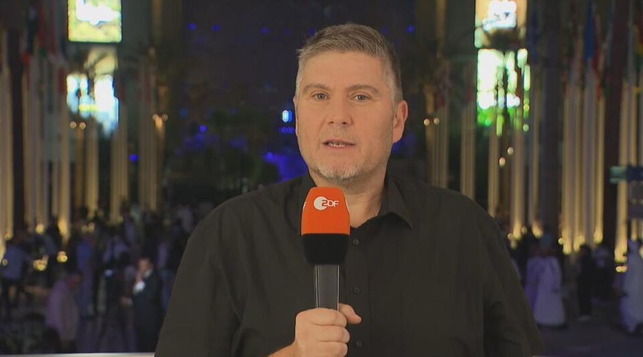 ZDF-Reporter Andreas Stamm berichtet von der Klimakonferenz in Dubai