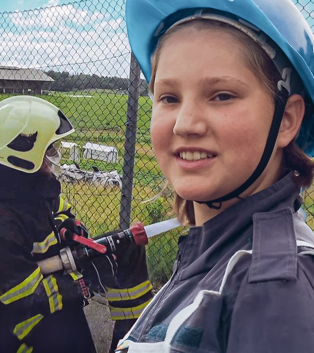 stark! - Ana - Firefighter