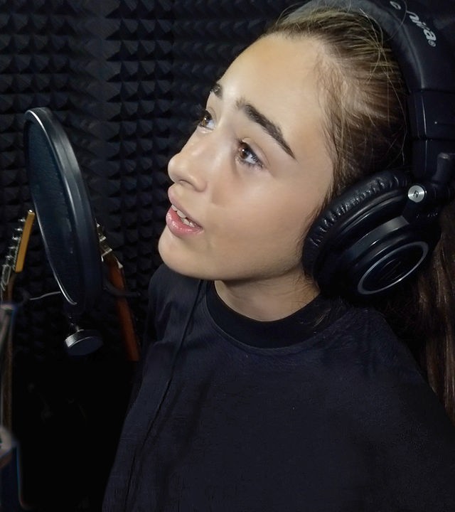 stark! - Stavroula - Mein Song soll Leben retten