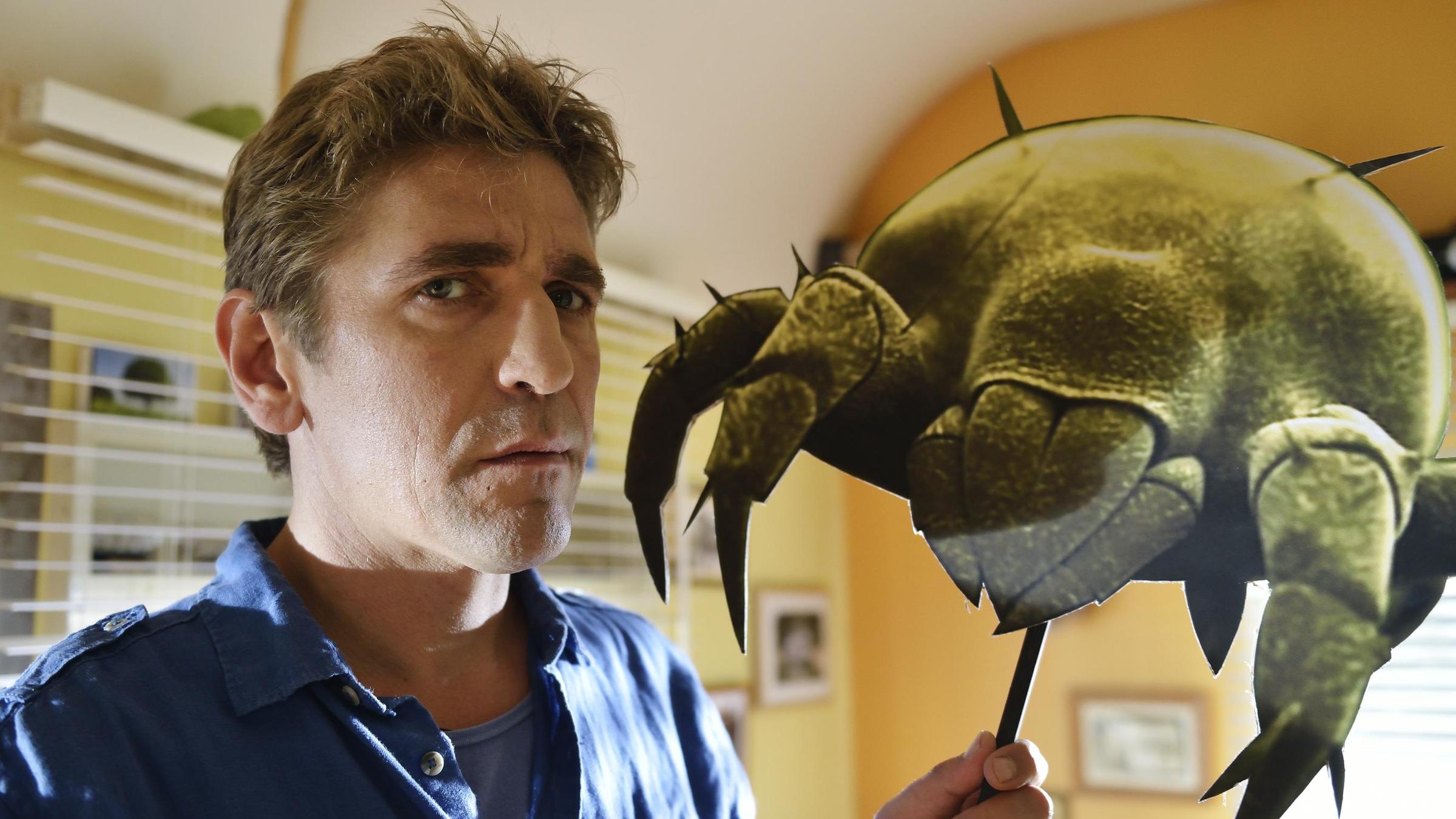 Fritz Fuchs und eine Staubmilbe