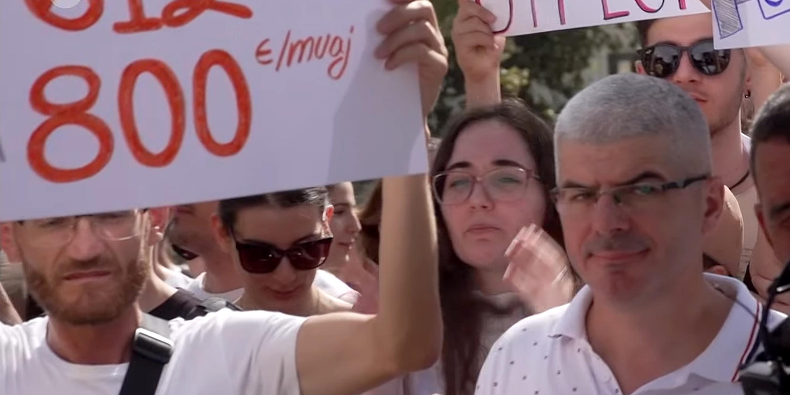 Screenshot aus Video: Studentenproteste in Tirana