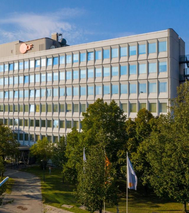 Gebäude des ZDF-Landesstudios Bayern in München-Unterföhring.