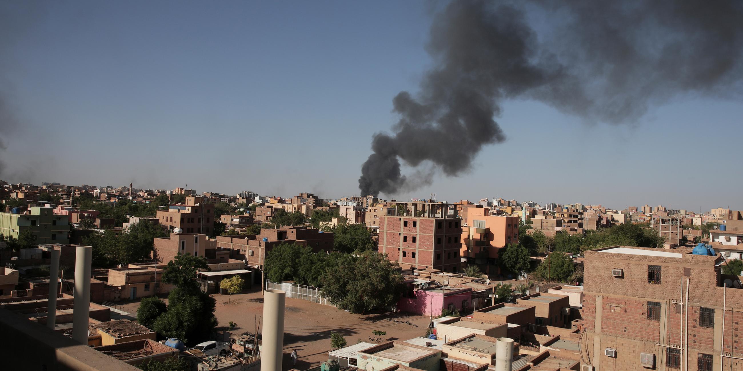 Rauch über Khartoum